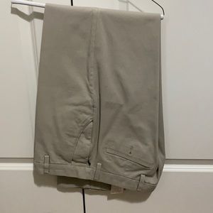 Men’s classic fit Dockers - Khaki